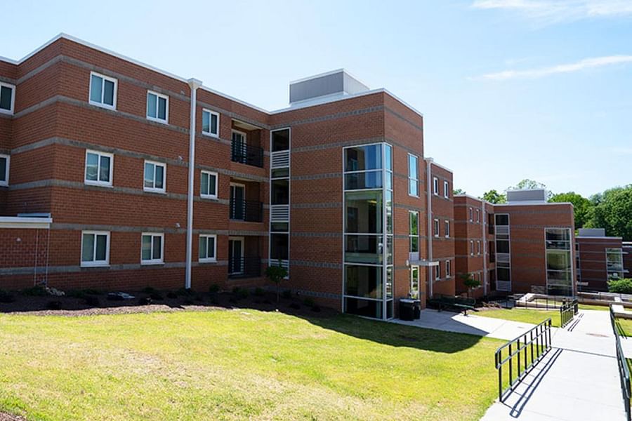 residence hall advisor